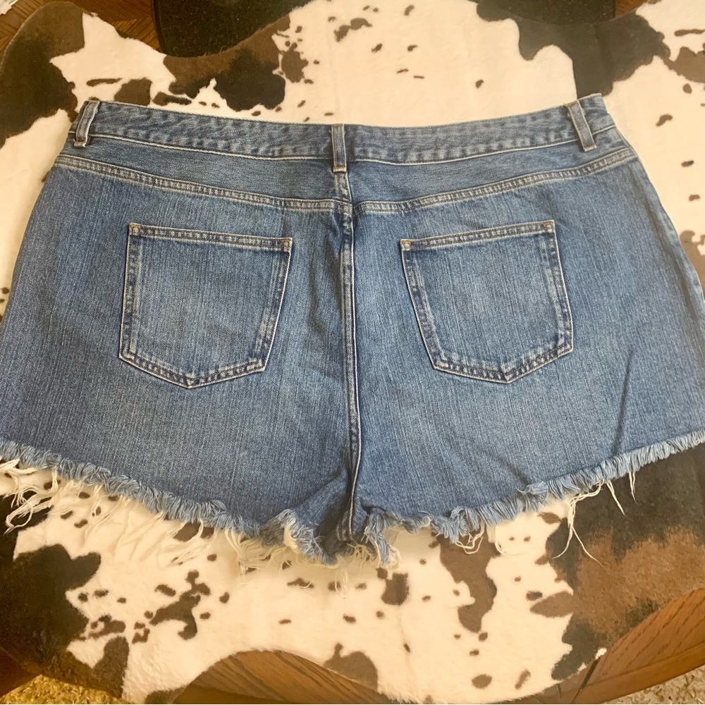 Asos Denim Cutoff Shorts Size 18 - Picture 3 of 6